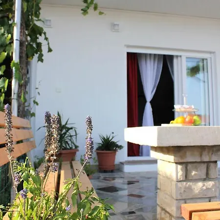 New! Terrazen - Free Car Parking Split